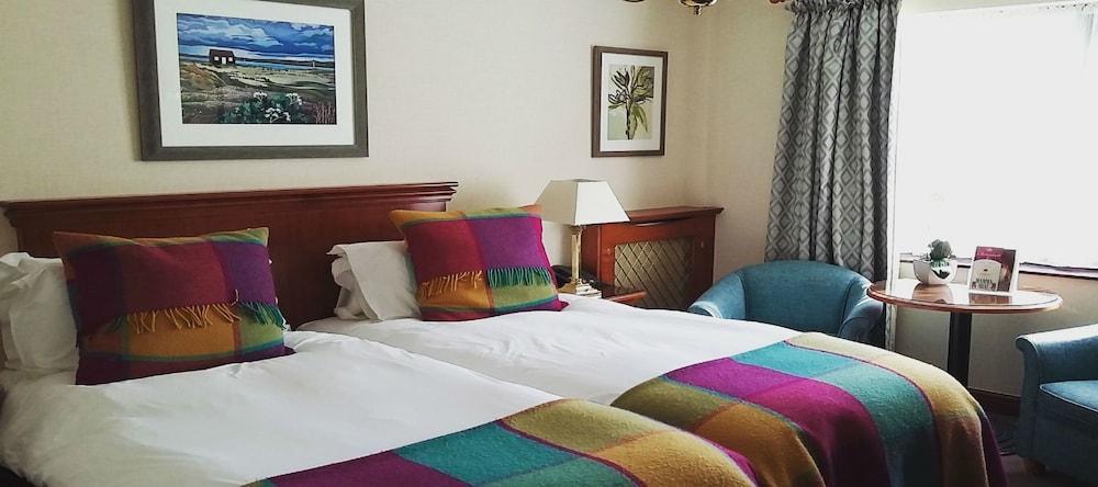 Parkway Hotel & Spa Cwmbran Ngoại thất bức ảnh