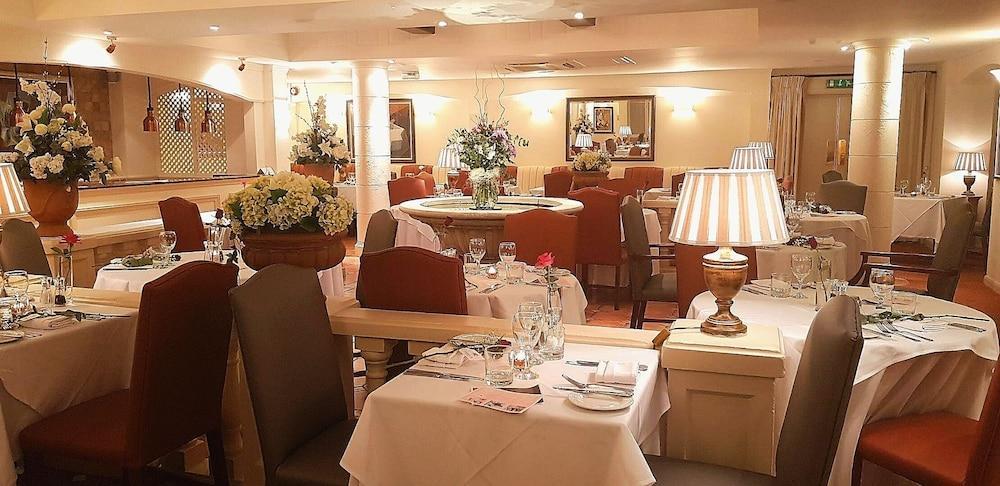 Parkway Hotel & Spa Cwmbran Ngoại thất bức ảnh