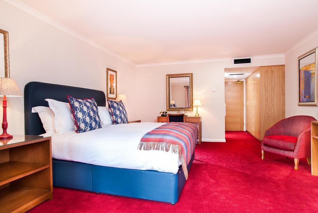 Parkway Hotel & Spa Cwmbran Ngoại thất bức ảnh
