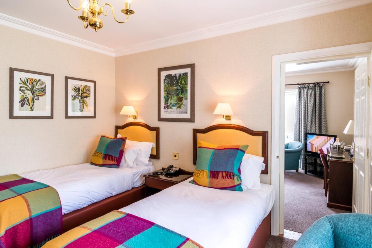 Parkway Hotel & Spa Cwmbran Ngoại thất bức ảnh